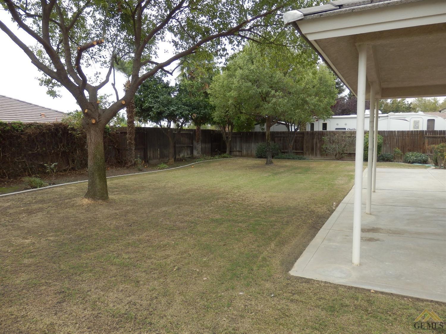 4001 Bridgewater Way Bakersfield, CA 93313 - Photo 22 of 25