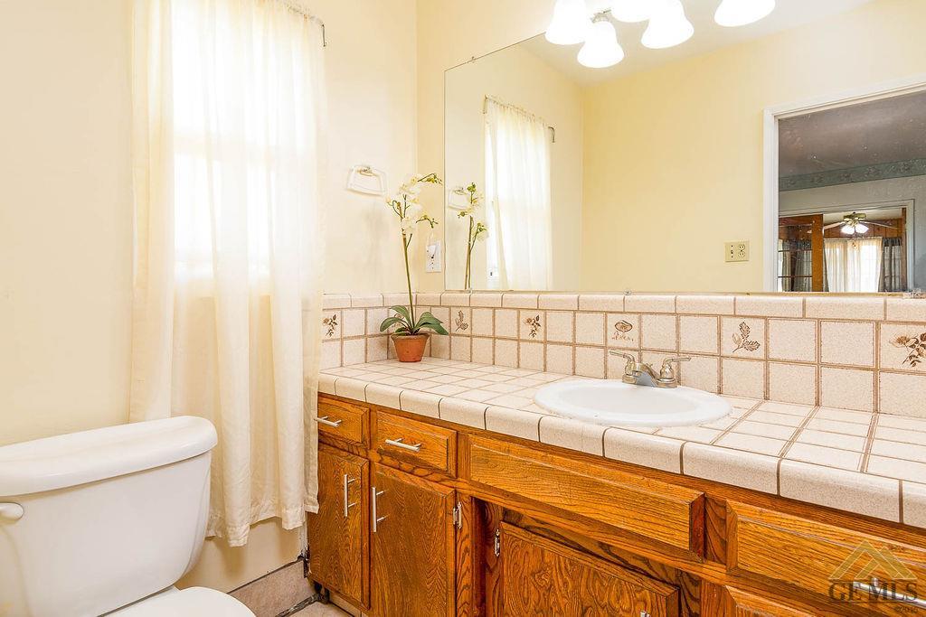 612 Dennison Lane Bakersfield, CA 93306 - Photo 22 of 40