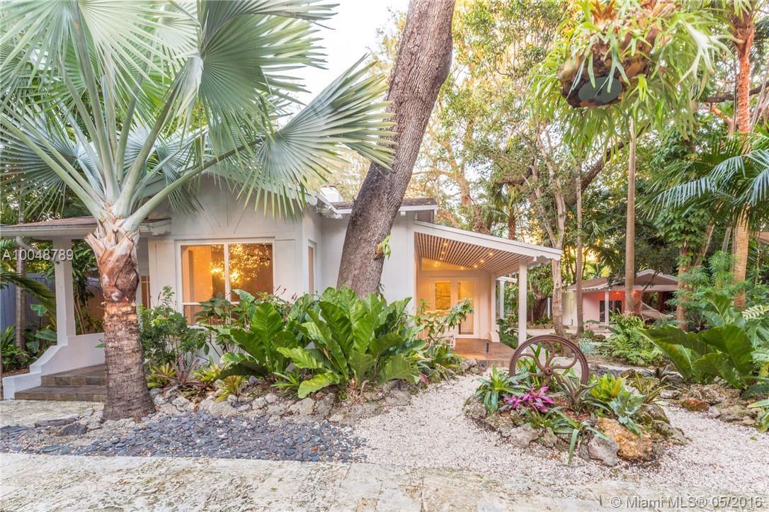 87 Southwest 18th Road Miami, FL 33129 - Photo 2 of 27 Gallery Image 2