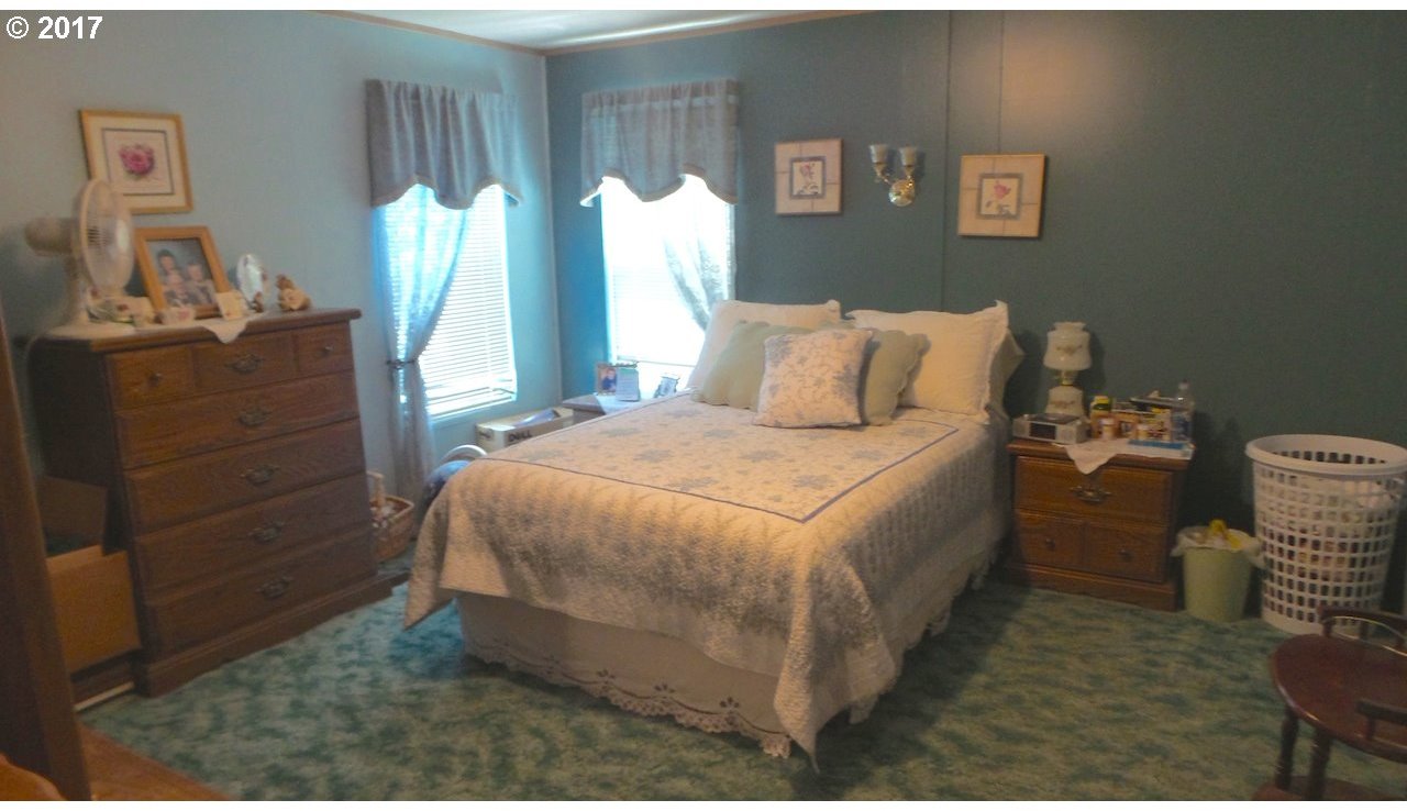 5280 Southwest Grange Road Roseburg, OR 97471 - Photo 8 of 20 Gallery Image 8