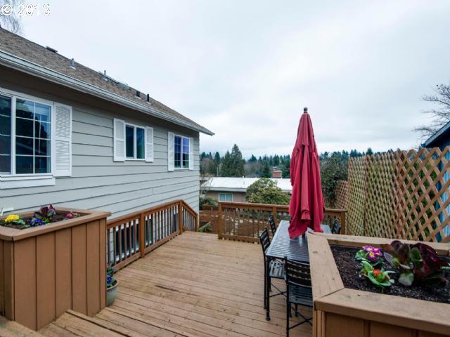 1330 Southwest Dolph Street Portland, OR 97219 - Photo 15 of 16 Gallery Image 15