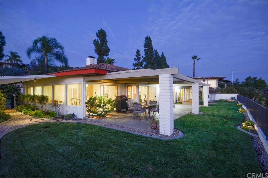 754 Vía Montevideo Claremont, CA 91711 - Photo 39 of 44