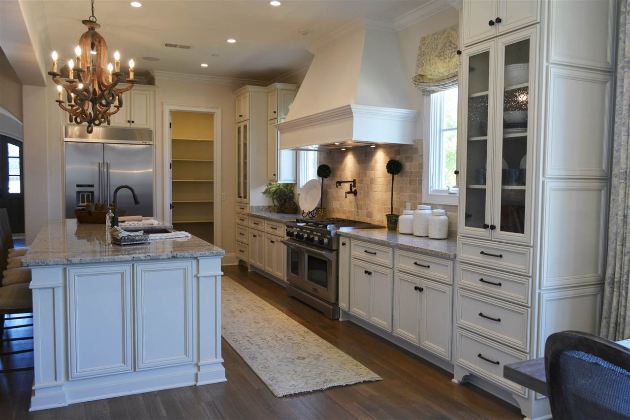 1692 Exeter Road Germantown, TN 38138 - Photo 6 of 24 Gallery Image 6