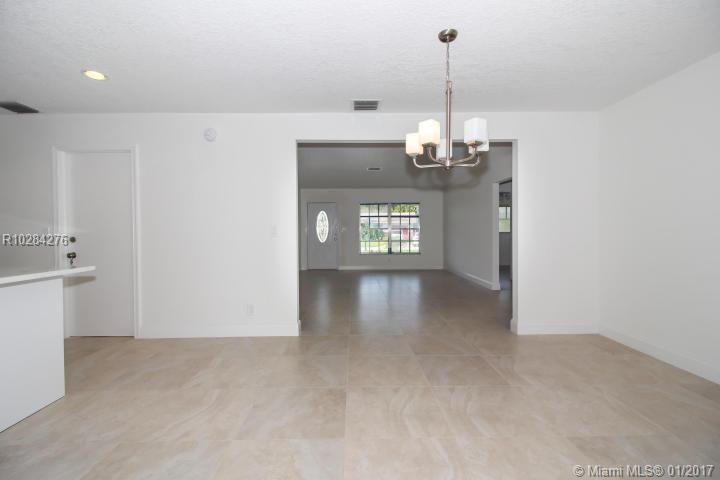4250 Northeast 4th Avenue Boca Raton, FL 33431 - Photo 19 of 22 Gallery Image 19