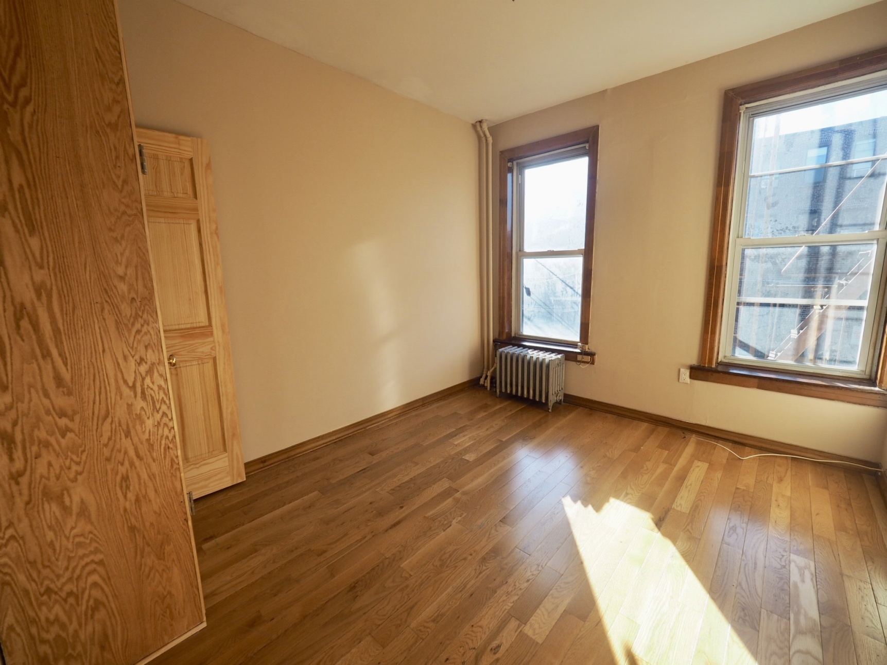 31-18 41st Street, Unit 2R Queens, NY 11103 - Photo 6 of 11
