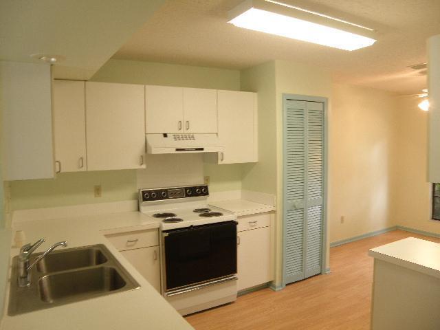 10320 Windswept Place Boca Raton, FL 33498 - Photo 5 of 11 Gallery Image 5