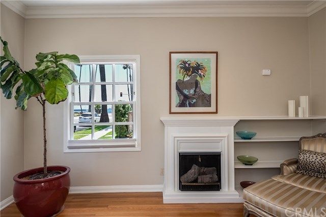 $1,000,000 | 31 Coronado Avenue, Long Beach, CA 90803