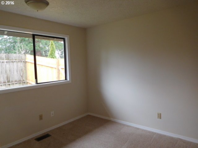 12755 Southwest Davies Road Beaverton, OR 97008 - Photo 7 of 17 Gallery Image 7