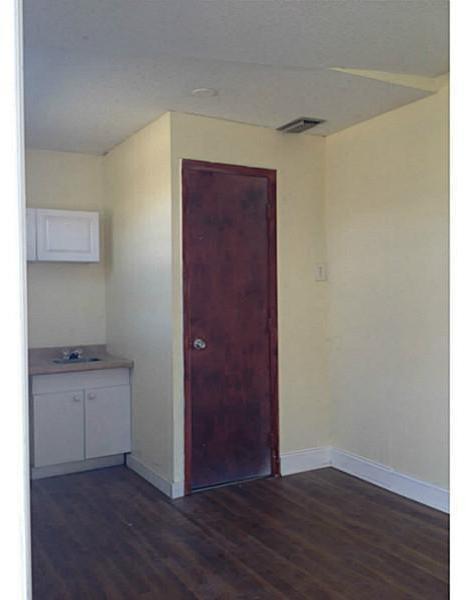2971 Southwest 16th Terrace, Unit 6 Miami, FL 33145 - Photo 16 of 35