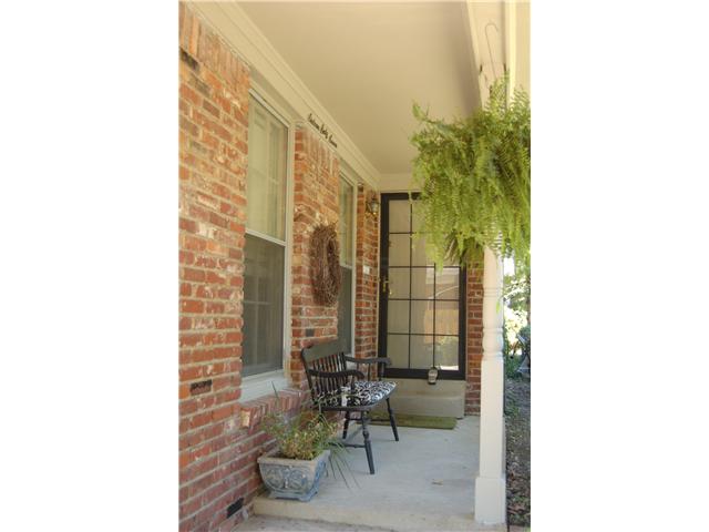 1667 Hayne Road Memphis, TN 38119 - Photo 2 of 11