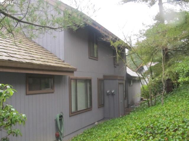 7728 Southwest Barnes Road, Unit C Portland, OR 97225 - Photo 12 of 12 Gallery Image 12