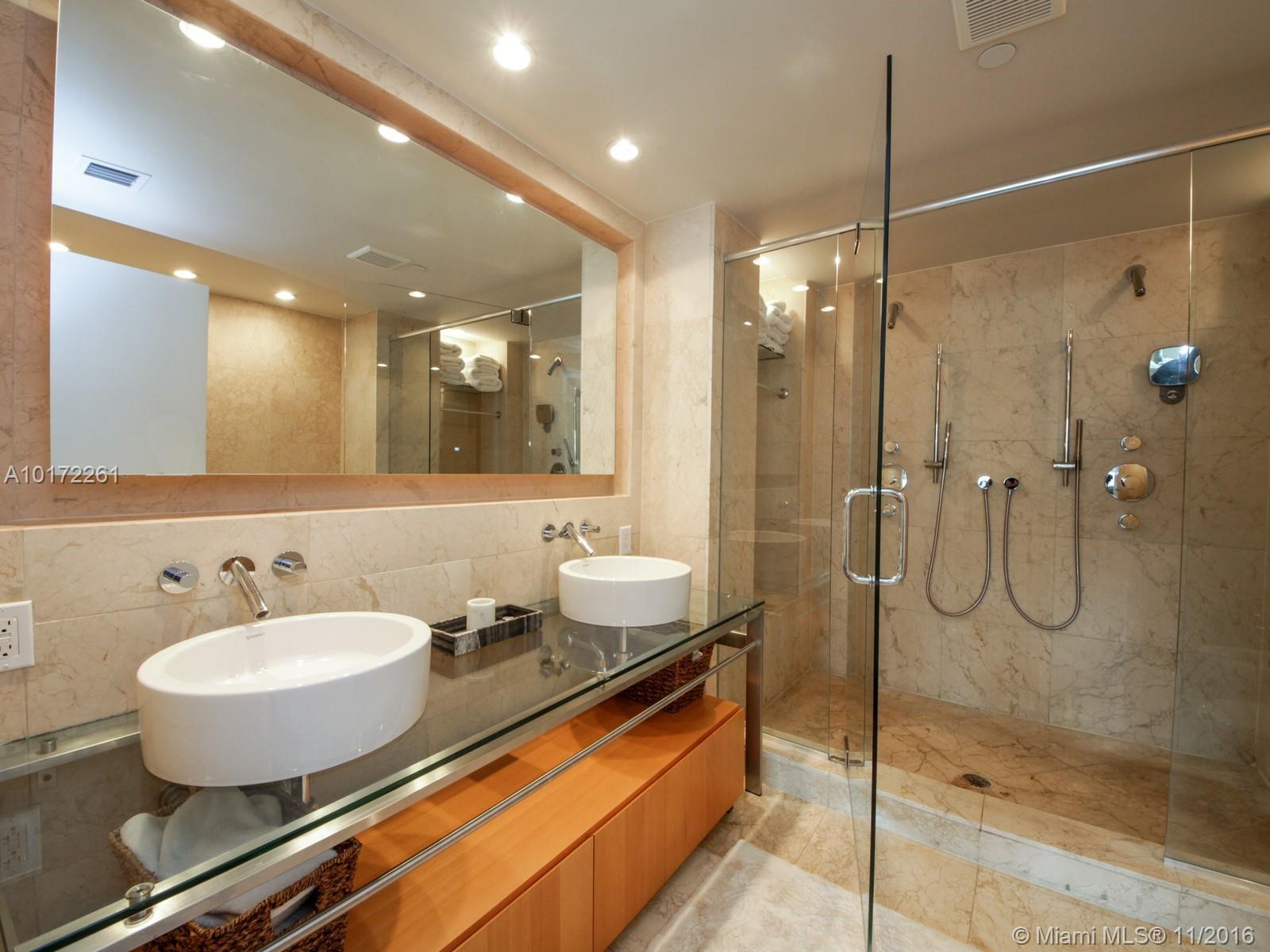 6000 Collins Avenue, Unit 511 Miami Beach, FL 33140 - Photo 13 of 27