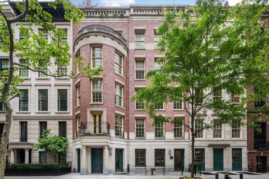 35 E 63rd St, Manhattan, NY 10065 - Photo 1 of 3