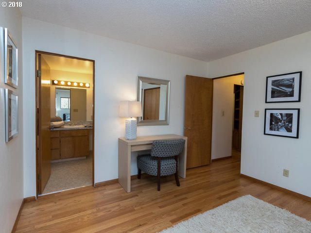 5120 Southwest Erickson Avenue Beaverton, OR 97005 - Photo 13 of 29