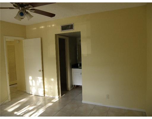 638 Northwest 13th Street, Unit 280 Boca Raton, FL 33486 - Photo 6 of 12 Gallery Image 6