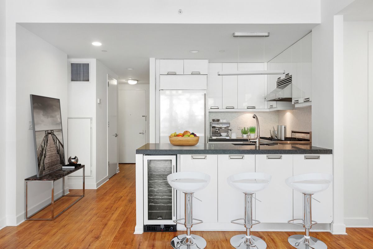 261 West 28th Street, Unit 2A Manhattan, NY 10001 - Photo 2 of 7