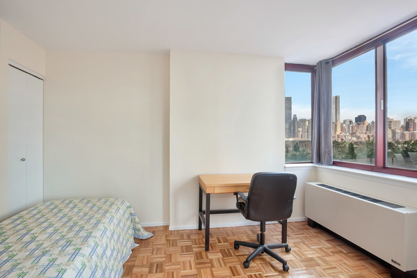 4-74 48th Avenue, Unit 6C Queens, NY 11109 - Photo 5 of 9