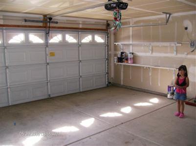 8015 Quest Street Bakersfield, CA 93307 - Photo 7 of 9