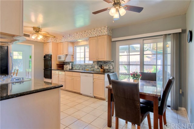 15500 Royal Ridge Road Sherman Oaks, CA 91403 - Photo 15 of 31