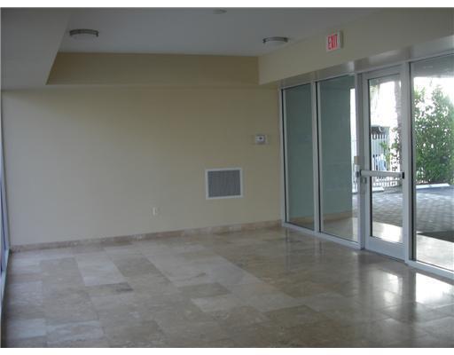 1658 Bay Road, Unit 701 Miami Beach, FL 33139 - Photo 3 of 16