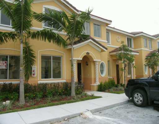 2821 Southeast 15th Road Homestead, FL 33035 - Photo 2 of 7 Gallery Image 2