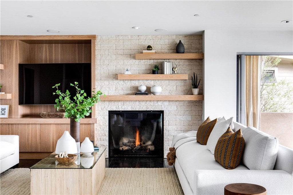 325 Monarch Bay Drive Dana Point, CA 92629 - Photo 12 of 36