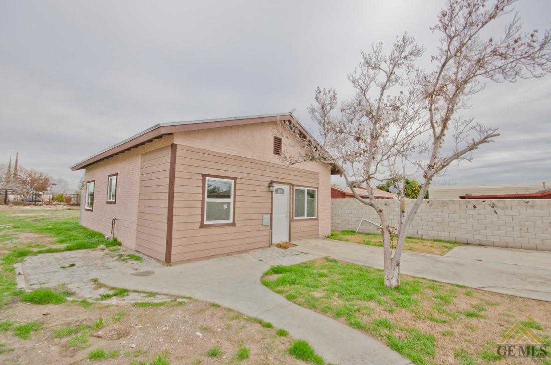 300 McKee Road Bakersfield, CA 93307 - Photo 27 of 34 Gallery Image 27