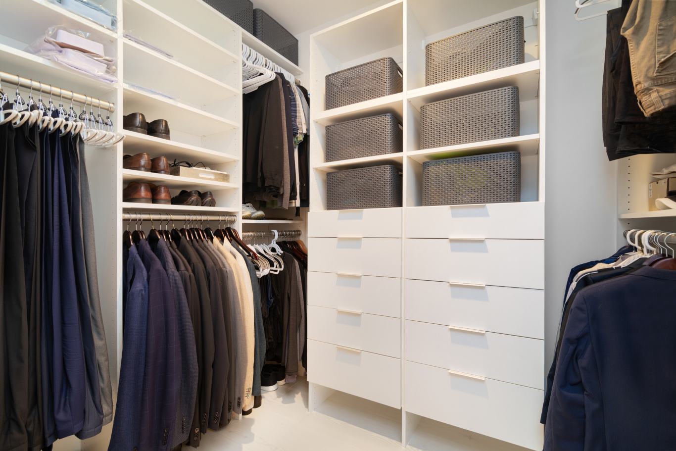 160 Leroy Street, Unit NORTH 9C Manhattan, NY 10014 - Photo 13 of 17