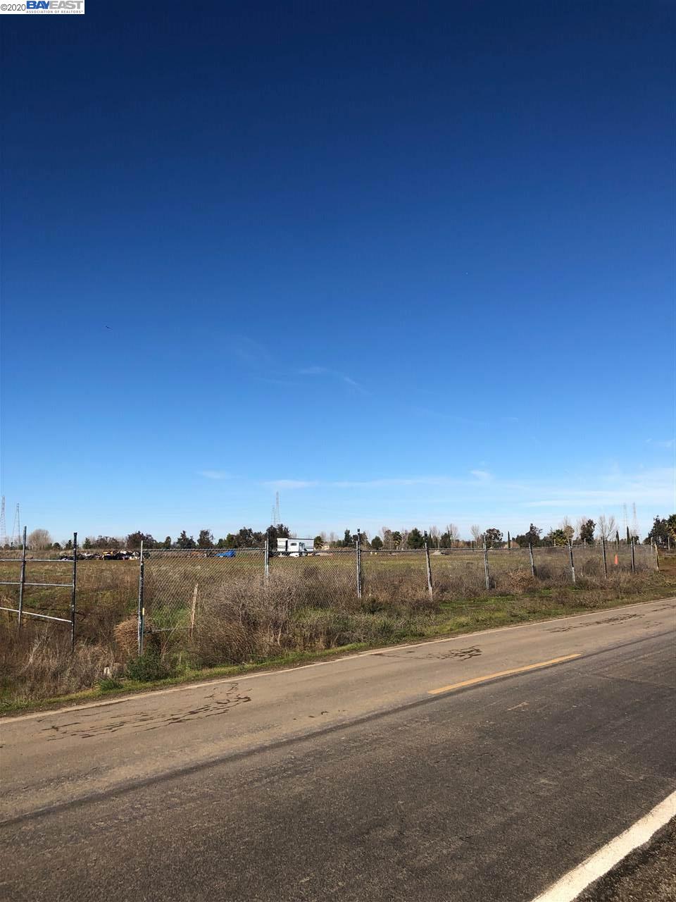 18373 MacArthur Drive Tracy, CA 95376 - Photo 4 of 8