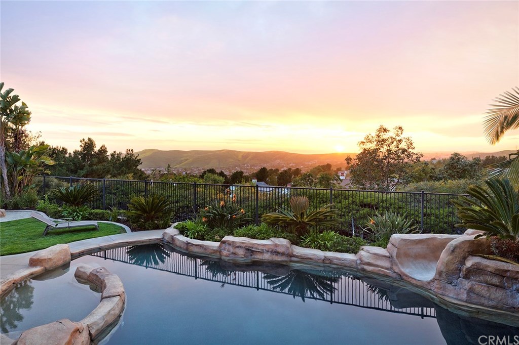 7 Starlight Isle Ladera Ranch, CA 92694 - Photo 2 of 36