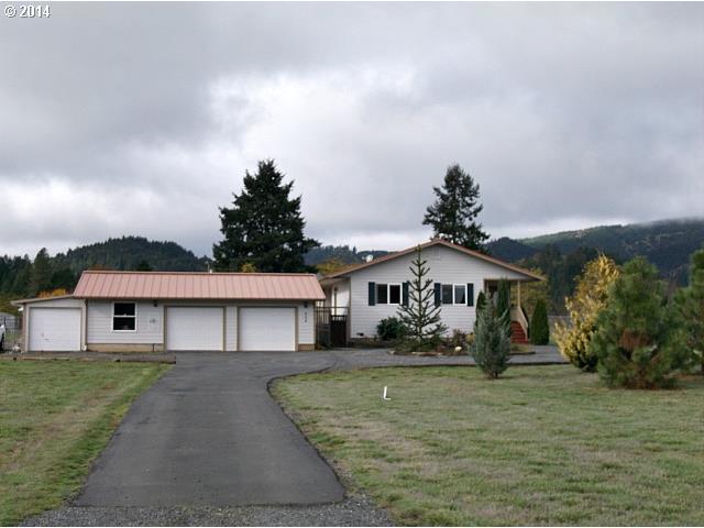 464 Reston Road Tenmile, OR 97481 - Photo 1 of 16