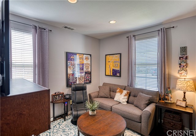 25935 Royal Oaks Road Stevenson Ranch, CA 91381 - Photo 25 of 63