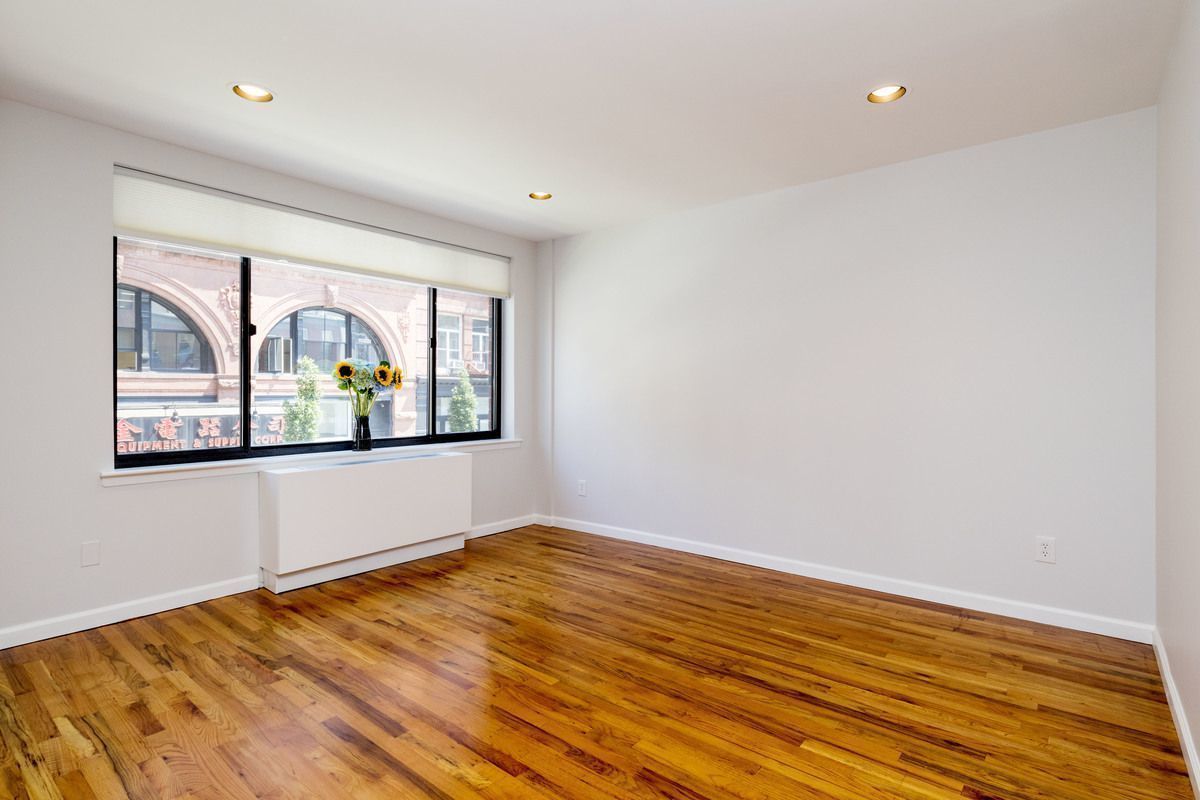 179 Grand Street, Unit 2E Manhattan, NY 10013 - Photo 2 of 4