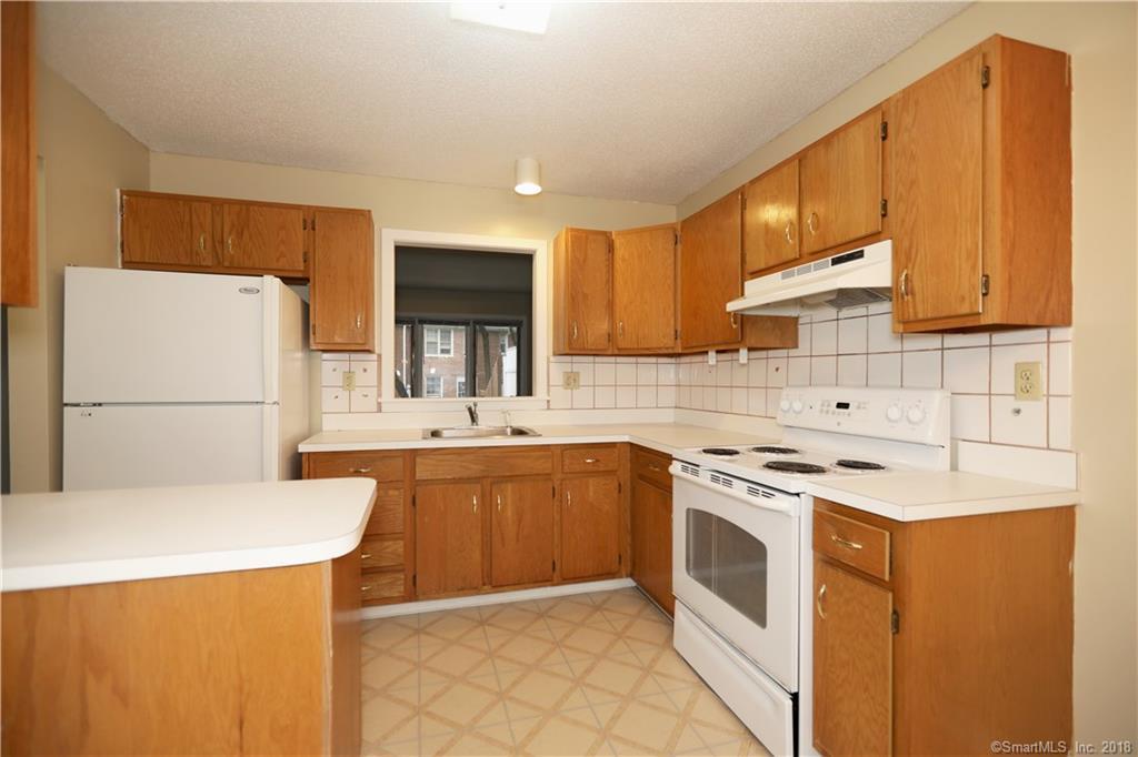 46 St James Street, Unit 15 Manchester, CT 06040 - Photo 9 of 22