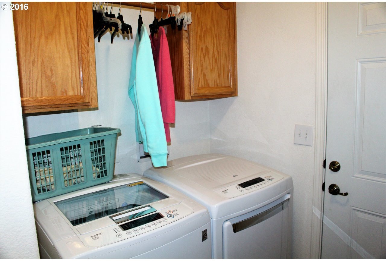 28355 Hunter Creek Heights Road Gold Beach, OR 97444 - Photo 25 of 26 Gallery Image 25