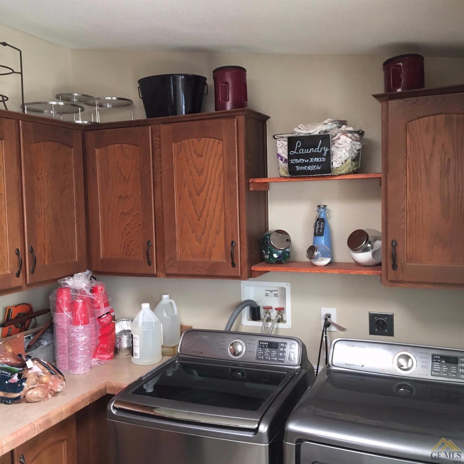 28127 Dustin Acres Road Taft, CA 93268 - Photo 14 of 26 Gallery Image 14