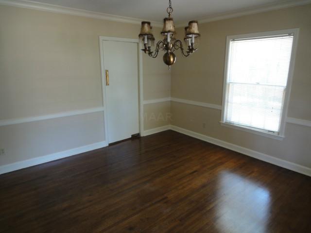 5177 Walnut Grove Road Memphis, TN 38117 - Photo 8 of 25 Formal Dining Room * Fresh Paint * 13 X 14