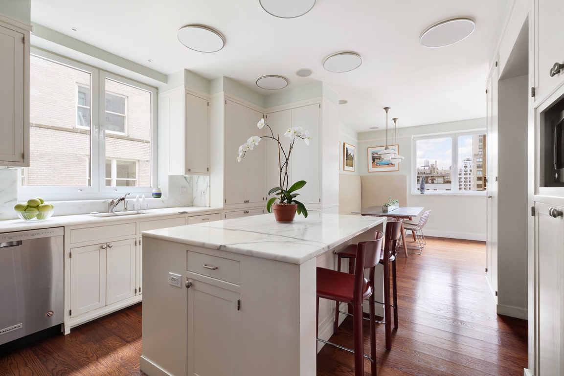 993 5th Avenue, Fl 11 Manhattan, NY 10028 - Photo 9 of 17