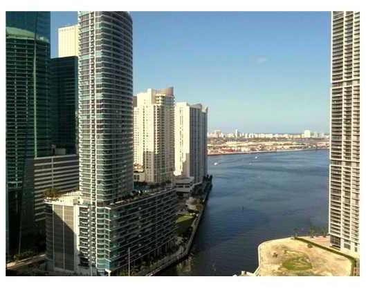 41 Southeast 5th Street, Unit 2005 Miami, FL 33131 - Photo 2 of 3