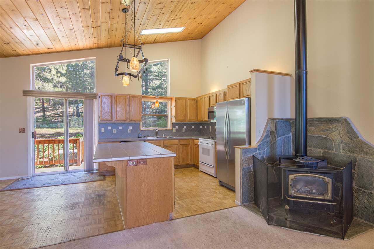 11630 Brook Lane Truckee, CA 96161 - Photo 5 of 14