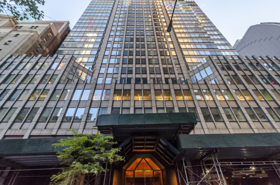 CitySpire 150 W 56th St, Manhattan, NY 10019 - Photo 2 of 7