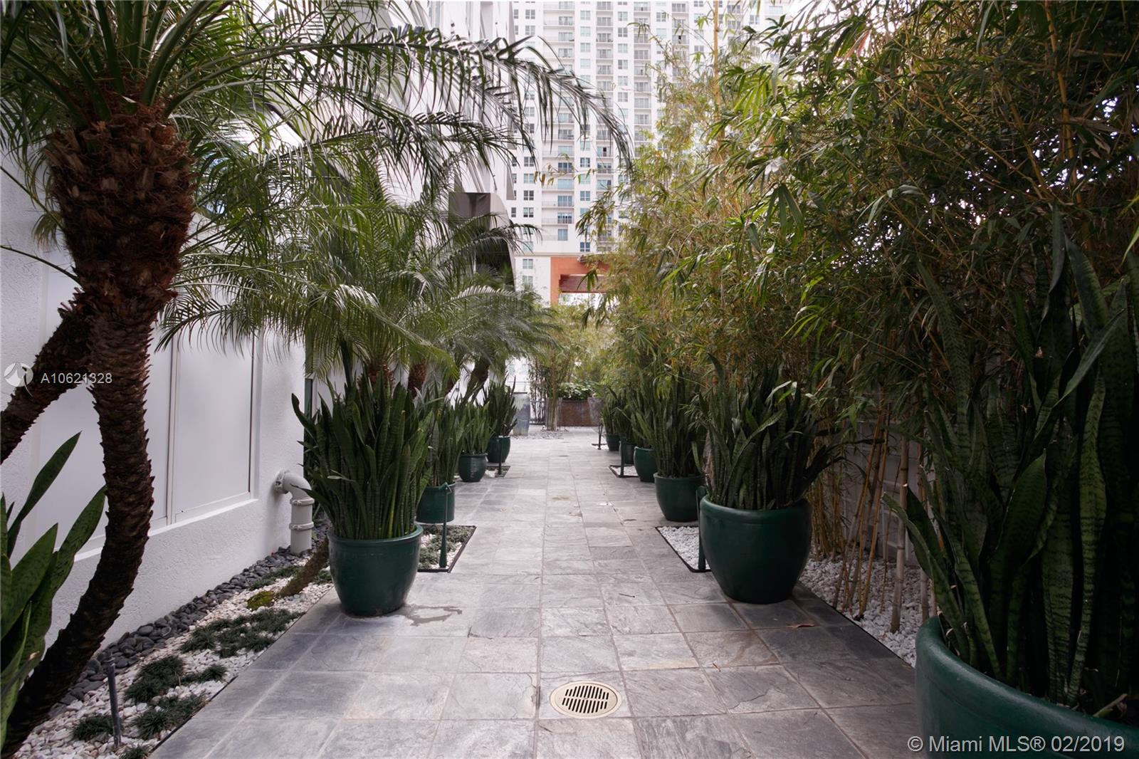 234 Northeast 3rd Street, Unit LPH06 Miami, FL 33132 - Photo 22 of 23