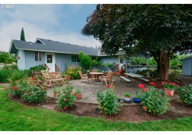 4515 Southwest River Road Hillsboro, OR 97123 - Photo 14 of 16