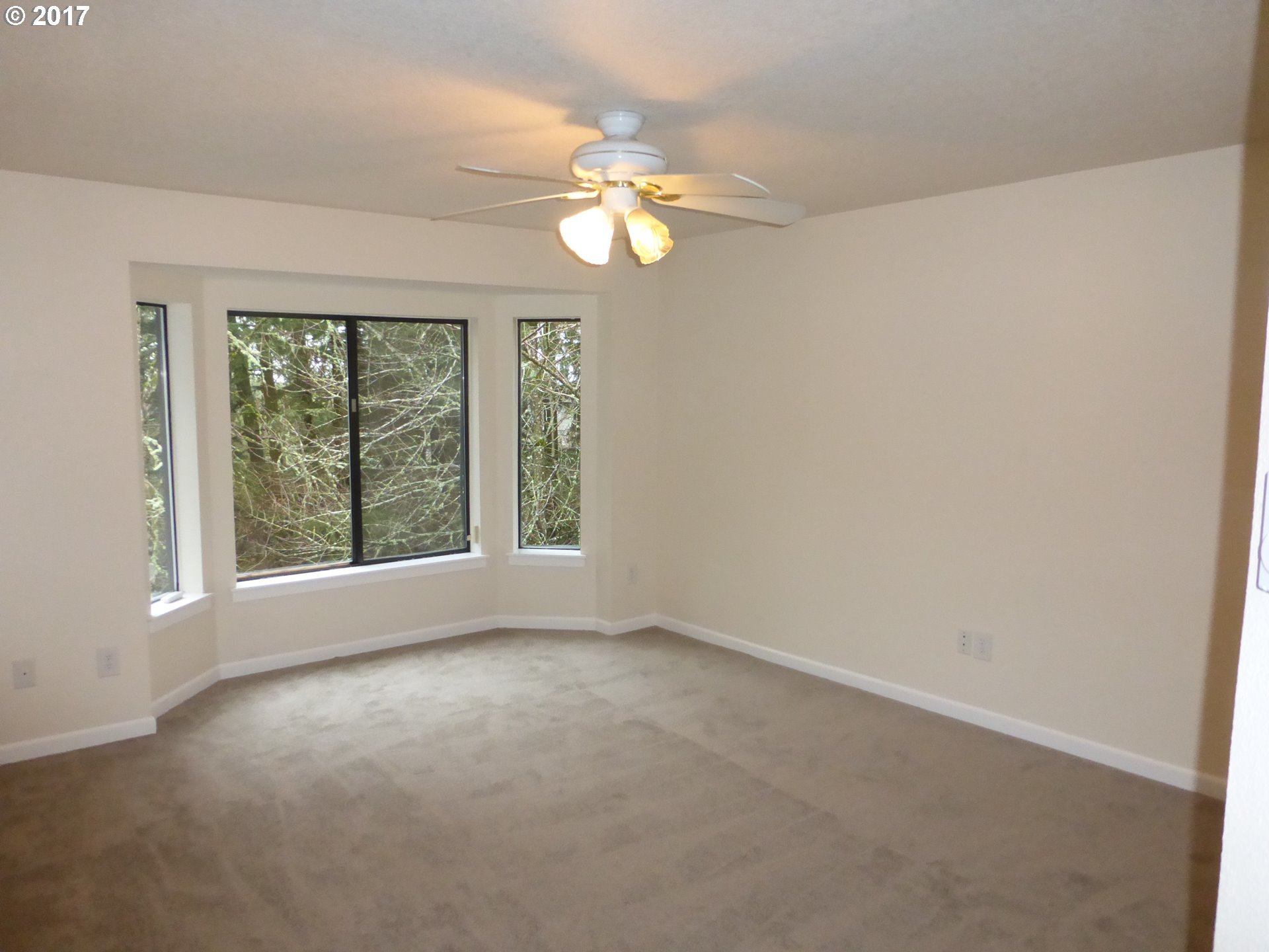 7019 Southwest 166th Terrace Beaverton, OR 97007 - Photo 18 of 21 Gallery Image 18