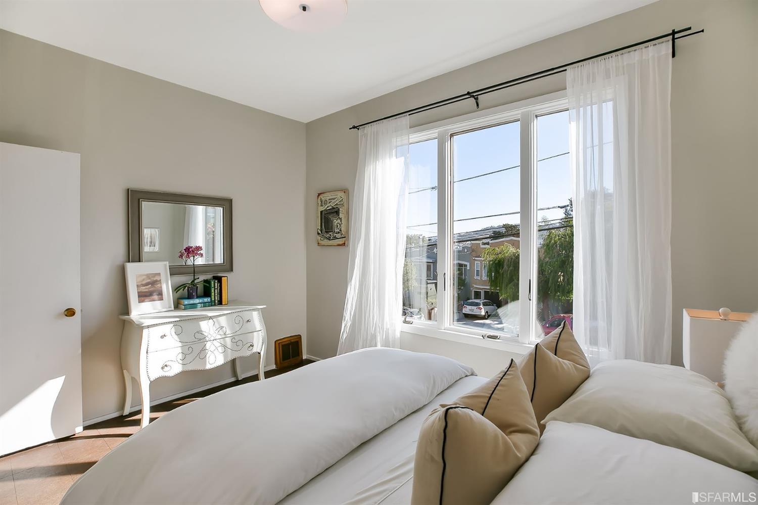 182 Flood Avenue San Francisco, CA 94131 - Photo 22 of 33