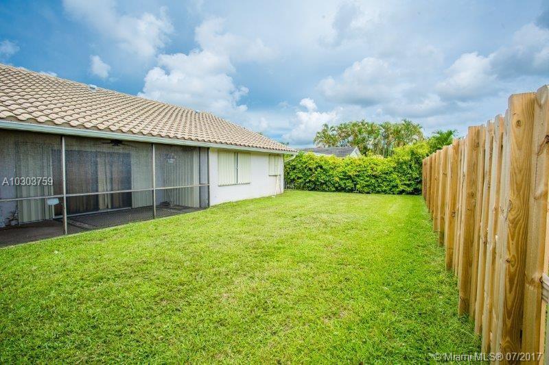 8706 Northwest 83rd Street Tamarac, FL 33321 - Photo 12 of 14