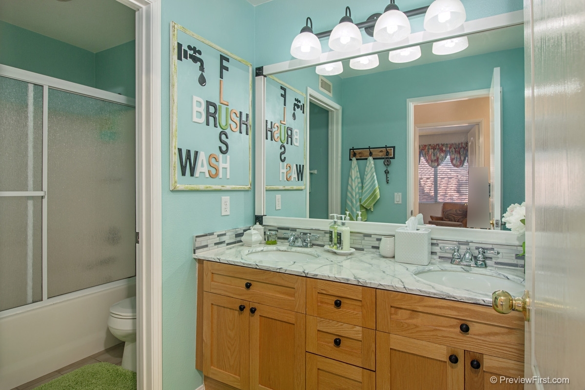 1585 Turquoise Drive Carlsbad, CA 92011 - Photo 17 of 25