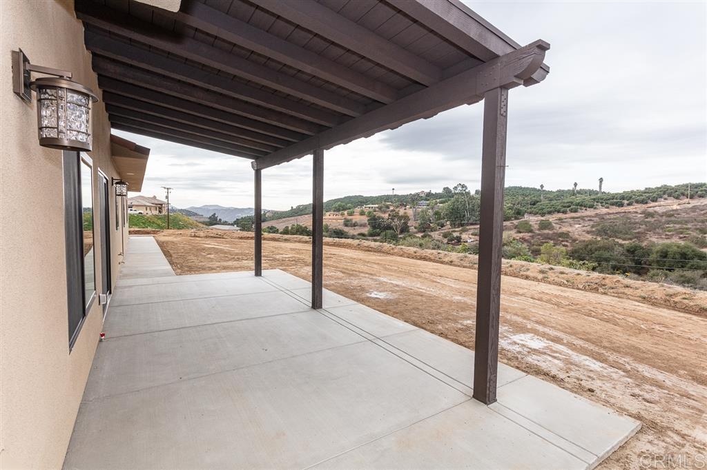 9525 Circle R Drive Valley Center, CA 92082 - Photo 15 of 17 Gallery Image 15