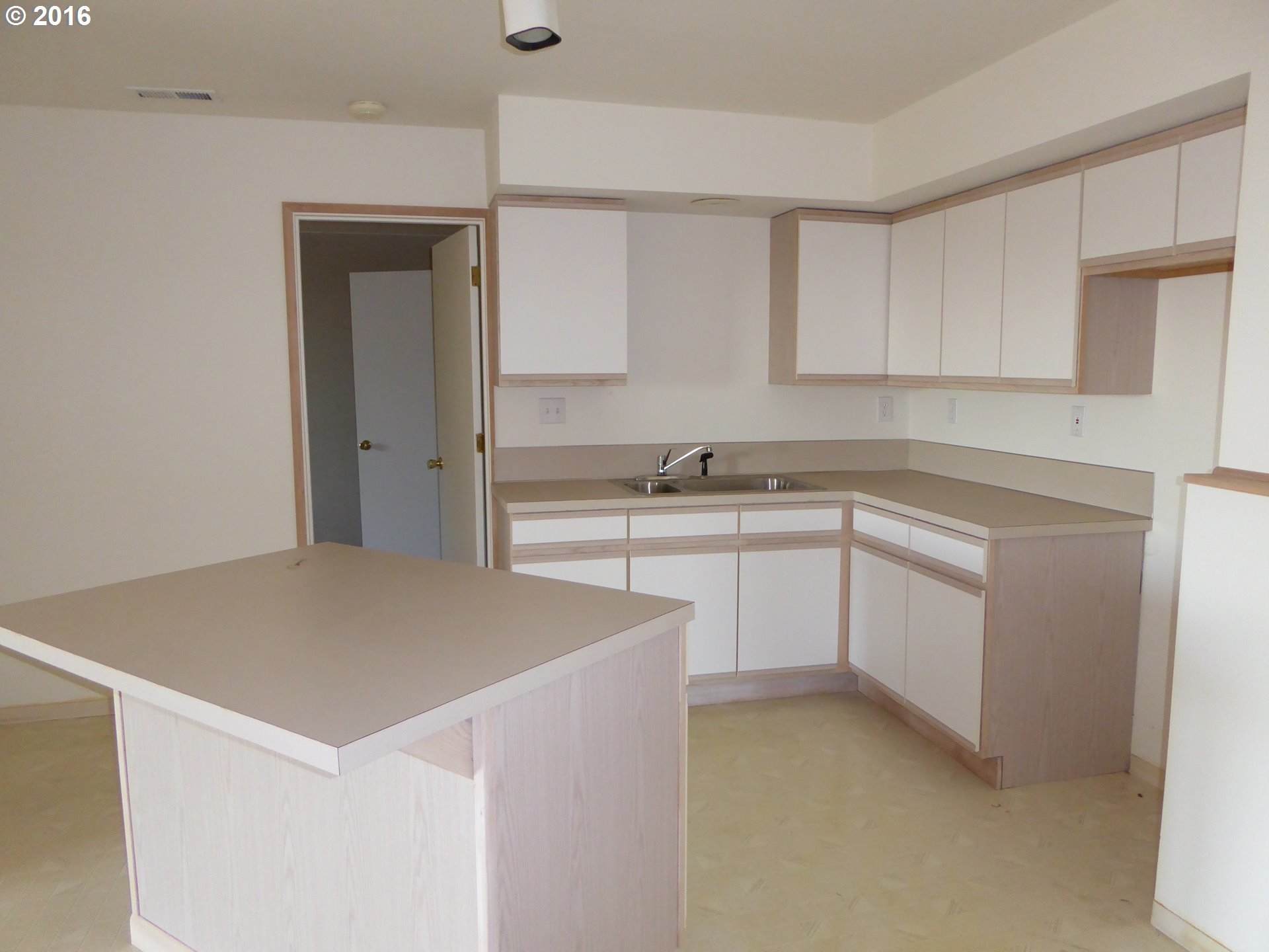 28646 Kissing Rock Road Gold Beach, OR 97444 - Photo 19 of 28