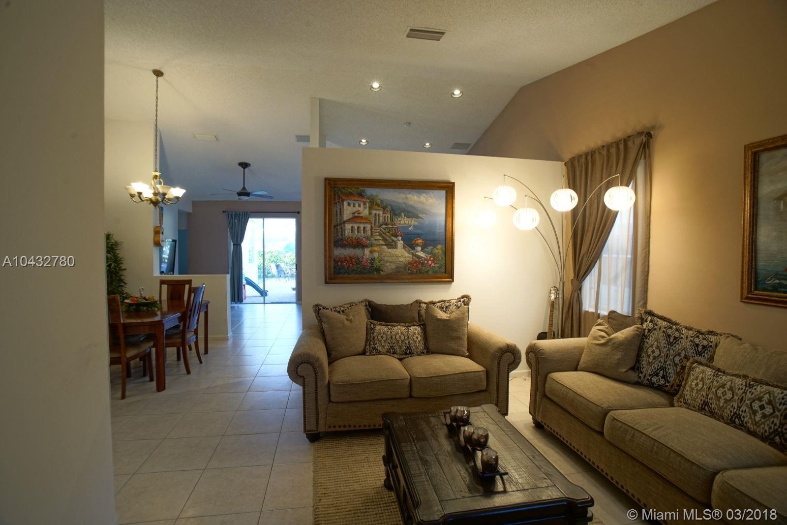 946 Falling Water Road Weston, FL 33326 - Photo 8 of 18